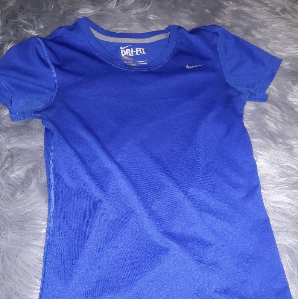 Nike workout shirt